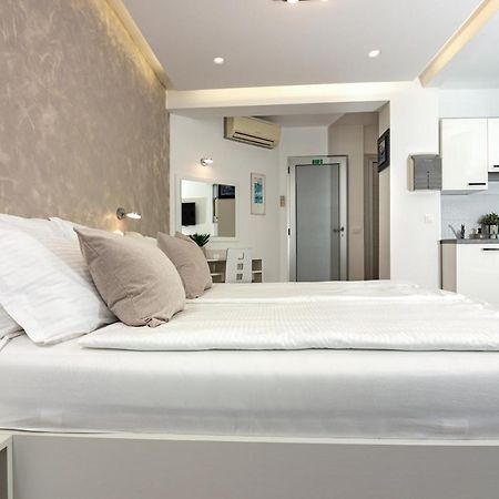 Apartments Lovret Flowers 斯普利特 外观 照片