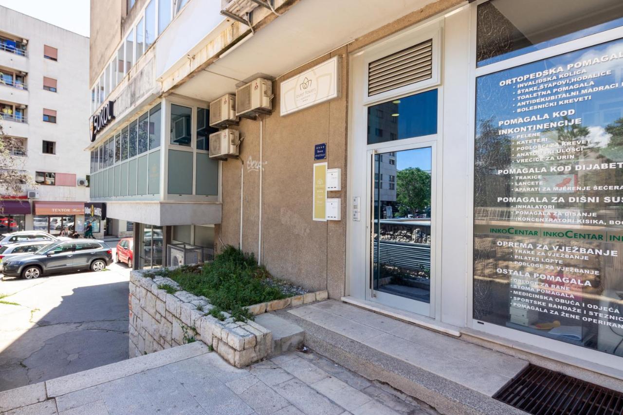 Apartments Lovret Flowers 斯普利特 外观 照片