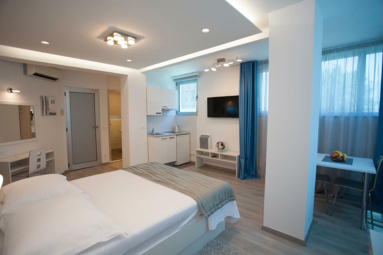 Apartments Lovret Flowers 斯普利特 外观 照片