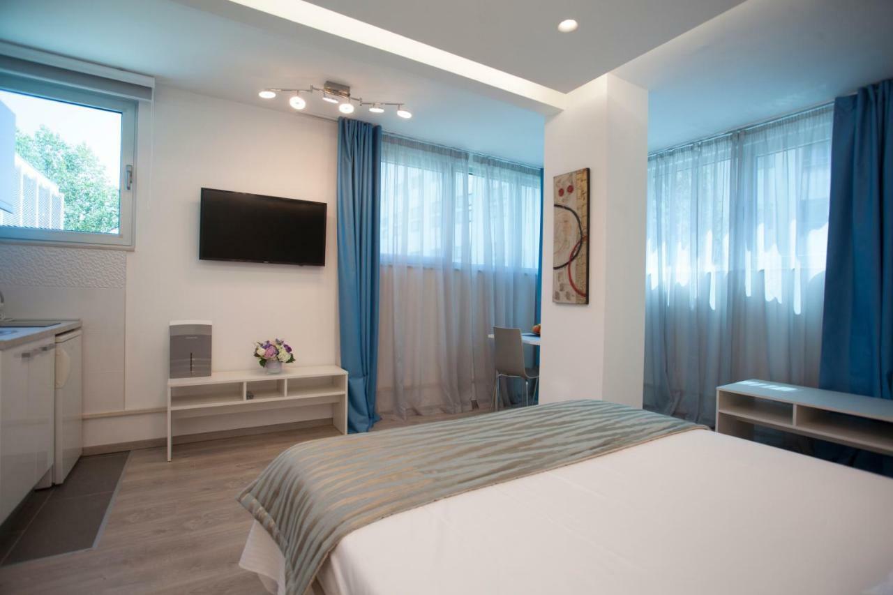 Apartments Lovret Flowers 斯普利特 外观 照片
