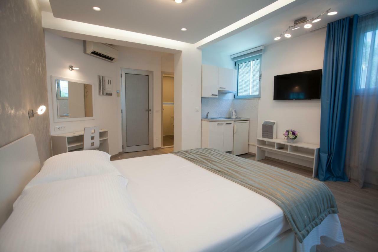 Apartments Lovret Flowers 斯普利特 外观 照片
