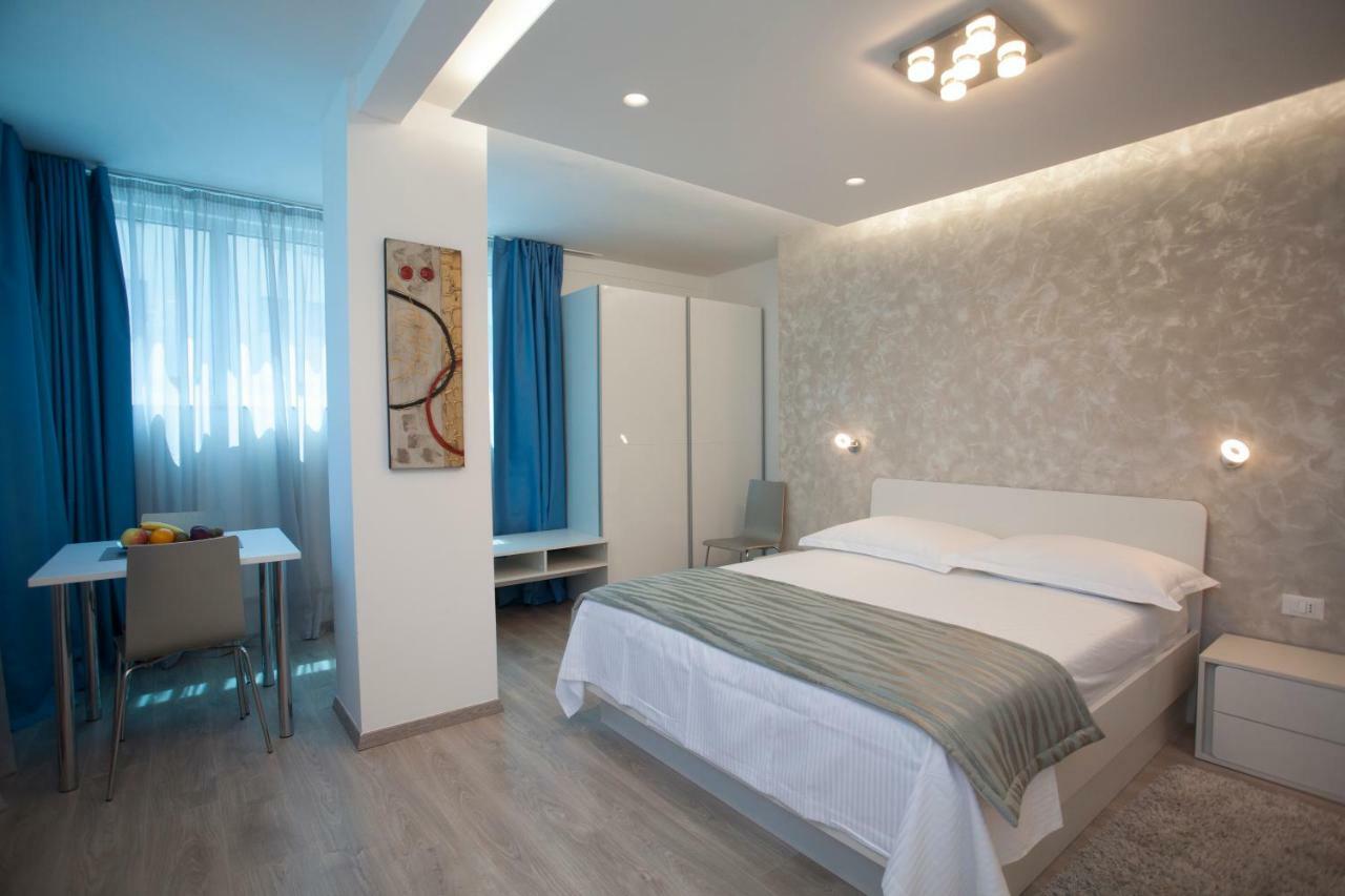 Apartments Lovret Flowers 斯普利特 外观 照片
